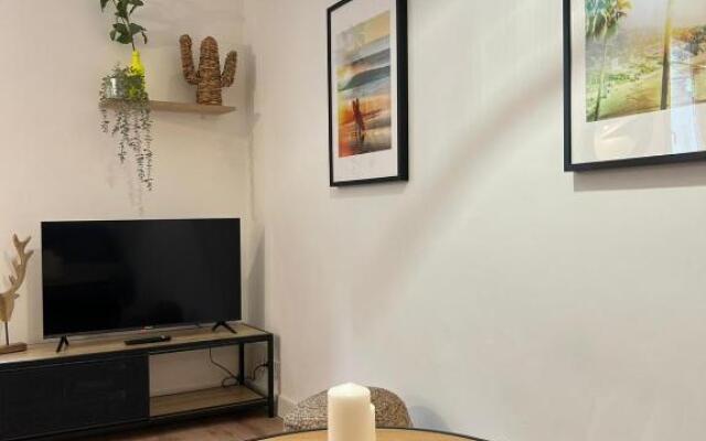 Bright T2 Of 34 M Renovated In The Downtown