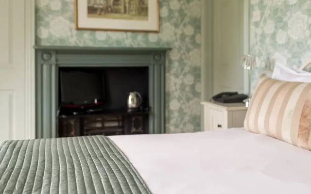 The Ancient Gatehouse Hotel