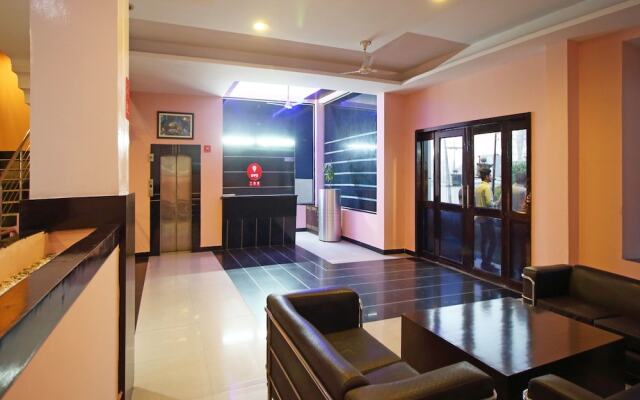 OYO 4754 Hotel Center Point