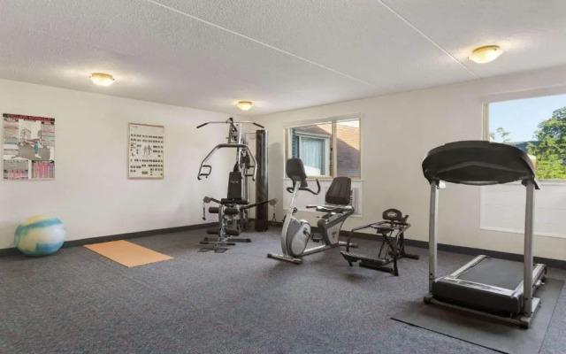 Days Inn & Conference Center - Bridgewater