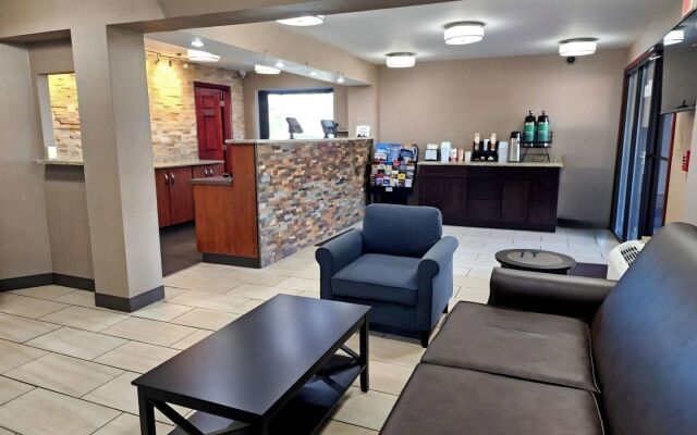 Crowne Plaza Cleveland Airport by IHG
