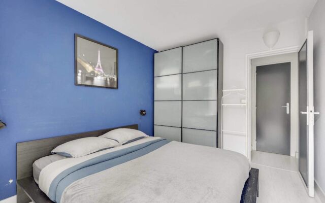 Modern 1bedroom Flat With Terrace in Trendy Paris XI