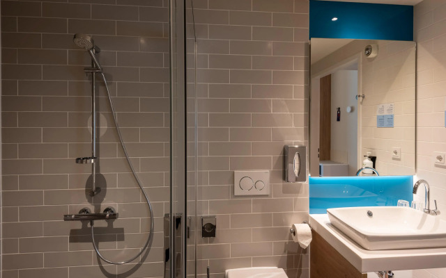 Holiday Inn Express Munich North by IHG