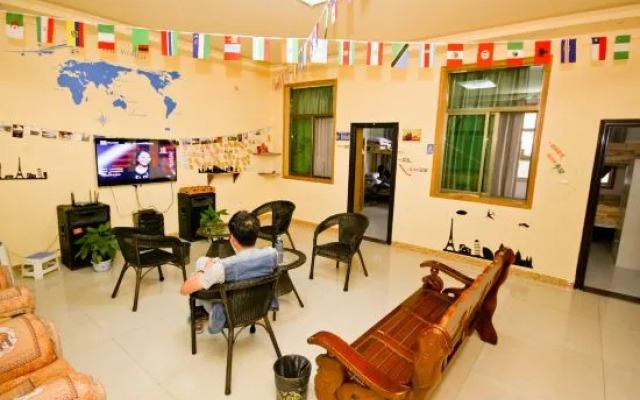 Huashanyi Loft Youth Hostel