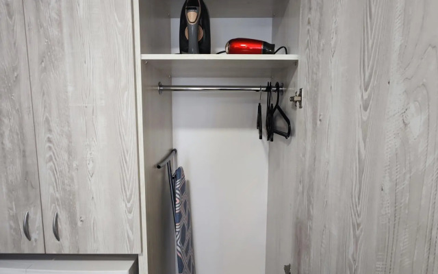 Апартаменты на проспекте Океанский 94