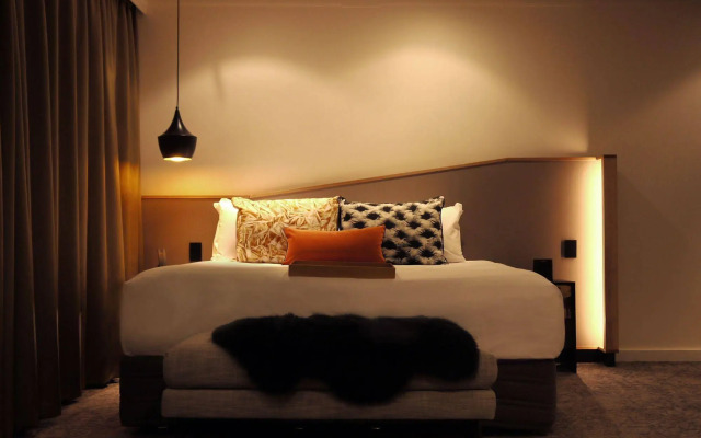 Museum Apartment Hotel, Independent Collection by EVT