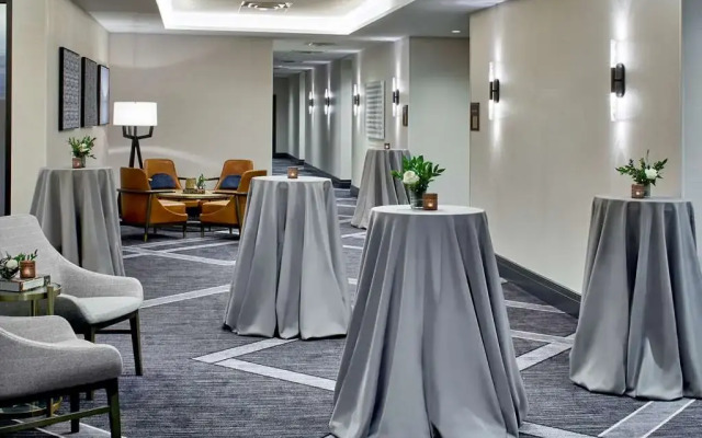 Cumberland House Knoxville, Tapestry Collection by Hilton