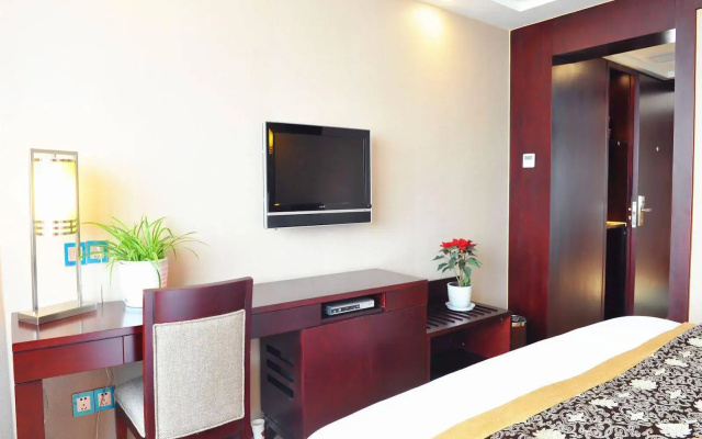 City Hotel(Hangzhou Renmin Road Metro Station)