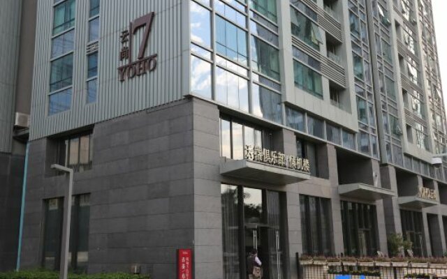 Huamao Yunshang Executive Apartment