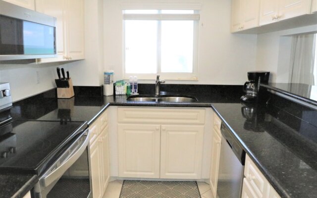 Jamaica Royale 403 - 2 Br Condo