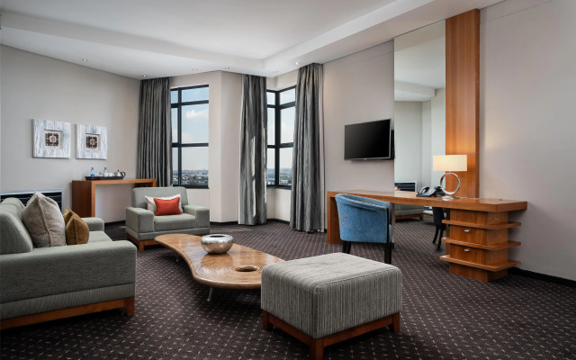 Premier Hotel OR Tambo