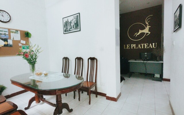 Le Plateau Hostel