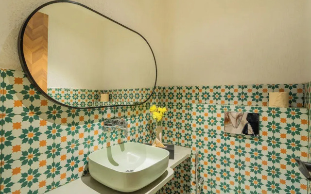 ELIVAAS Kamerios Verano 1 BHK with Pool
