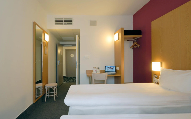 B & B Hotel Prague City