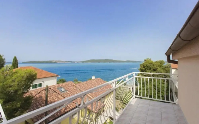 Apartment by Adriatic Sea Near Sibenik