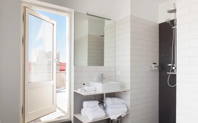 Hlemmur Suites