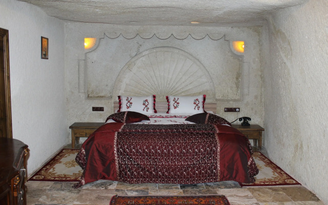 Dilek Tepesi Cave Hotel