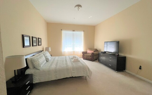 Universal Studio's Area Apt by CozyKey