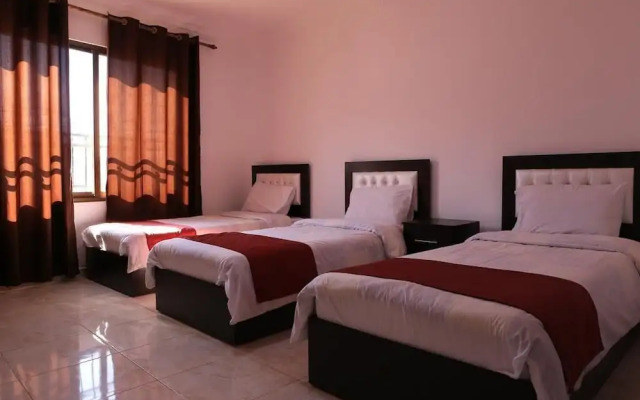 Weekend Hotel