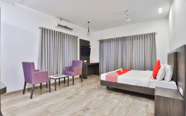 OYO 3243 Hotel Aditya Gir
