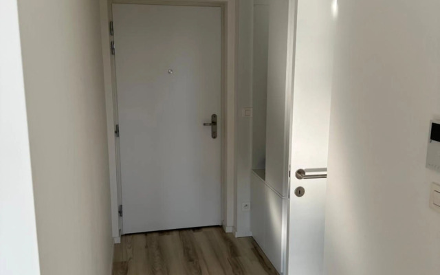 Ein Park Apartment with free parking