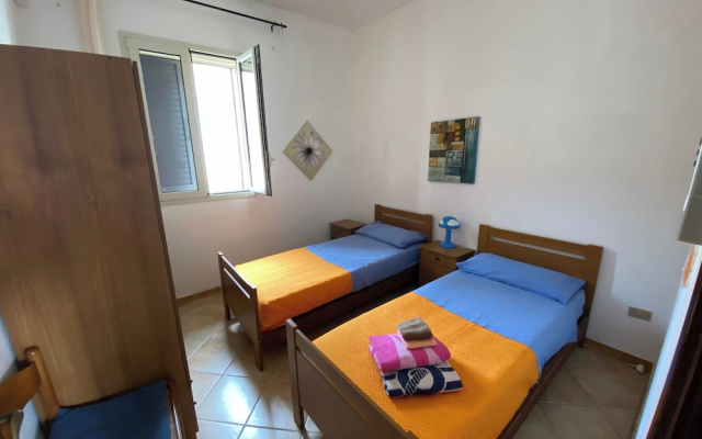 Apartment - Sleeps 5, Free Parking & Pet Friendl