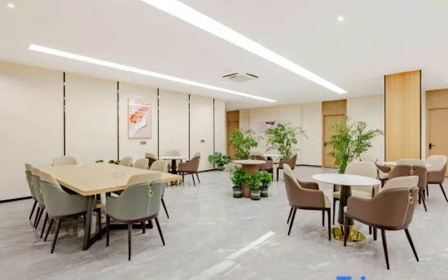 Homeinn Ripple Hotel (Wuxi Huishan Scenic Spot Zoo)