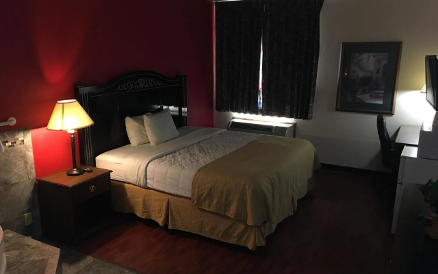 Econo Lodge Lafayette near University