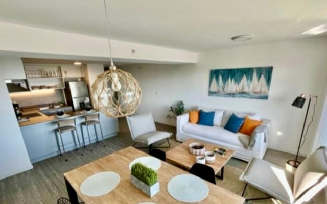 2 bed apartment Ocean Drive Country Bldg