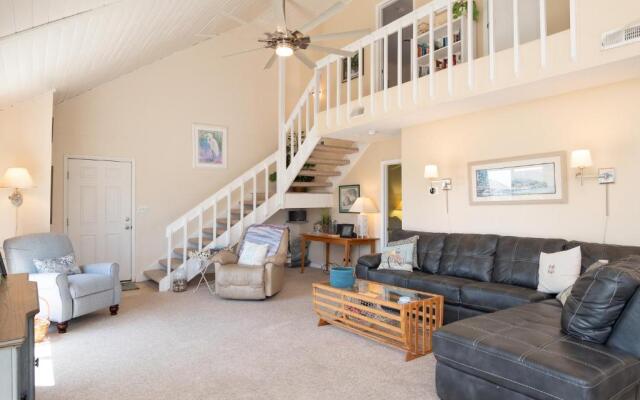 Apt Not by Oak Island Accommodations