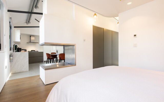 Contemporary One Bedroom Apartment - Borough