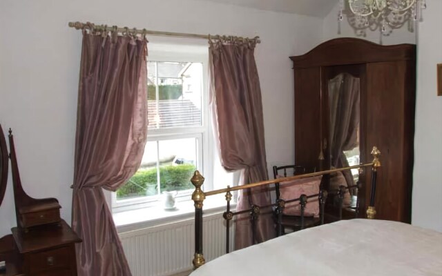 4 Ecclesbourne Cottages