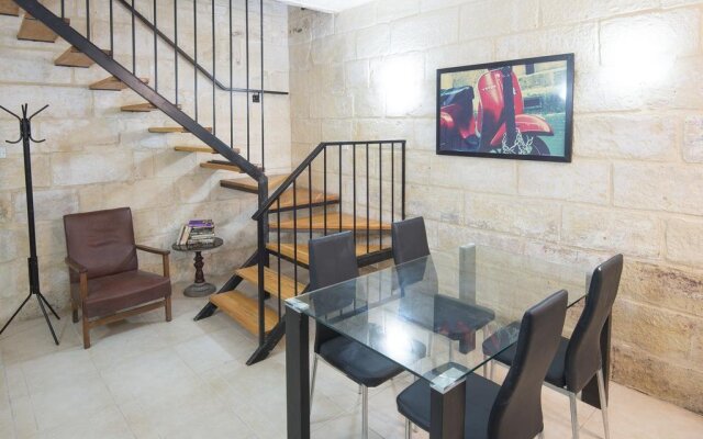 Valletta Republic St House