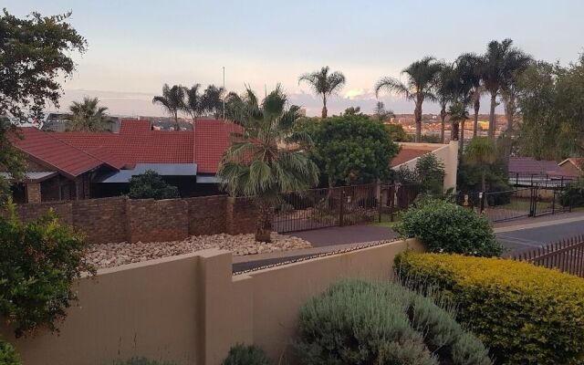 PhysEQFiT Guesthouse