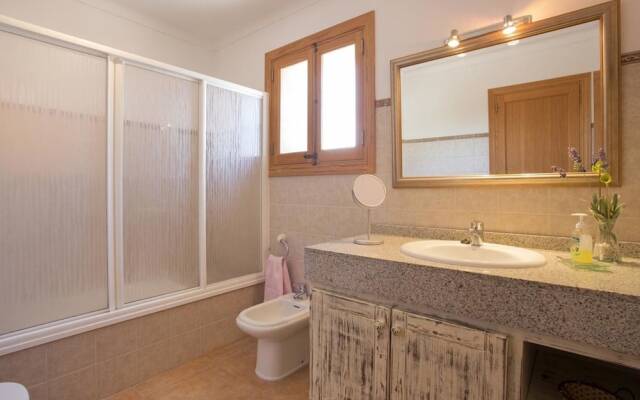 Villa - 4 Bedrooms with Pool and WiFi - 103131