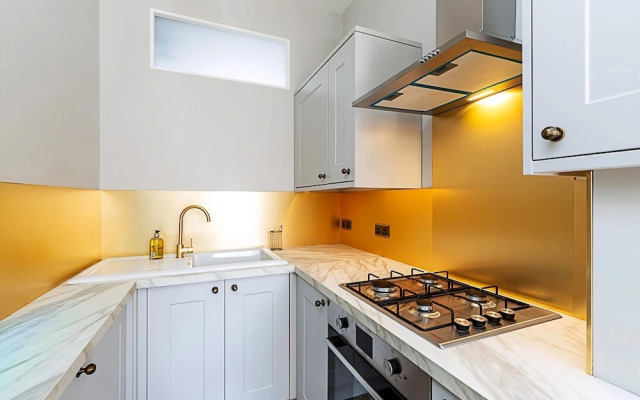 Lovely Bishops Park Flat