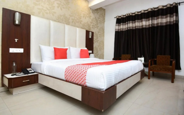 OYO Flagship 29078 Hussainpura Hukam Singh Road