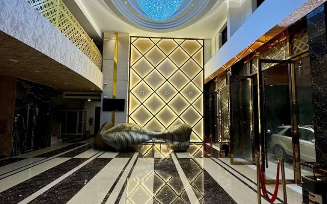 Le Royale Palace