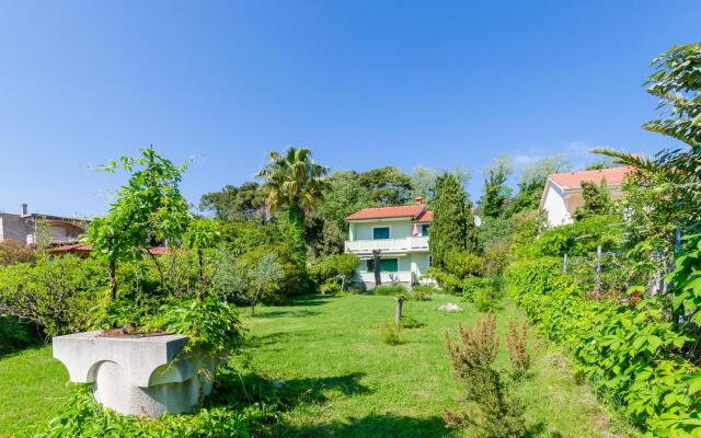 Apartments Ruzica M in Lopar - island Rab