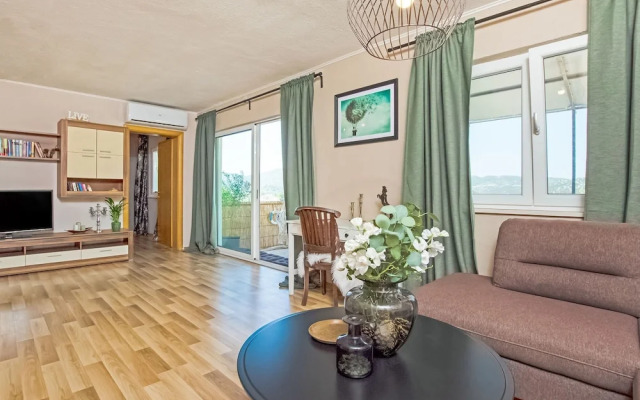 Sunrise Blace Apartments