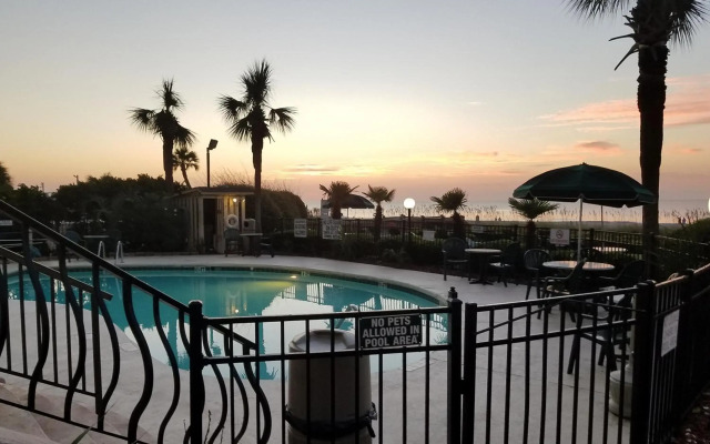 Palms Resort