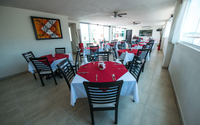 Hotel Portonovo Plaza Malecón