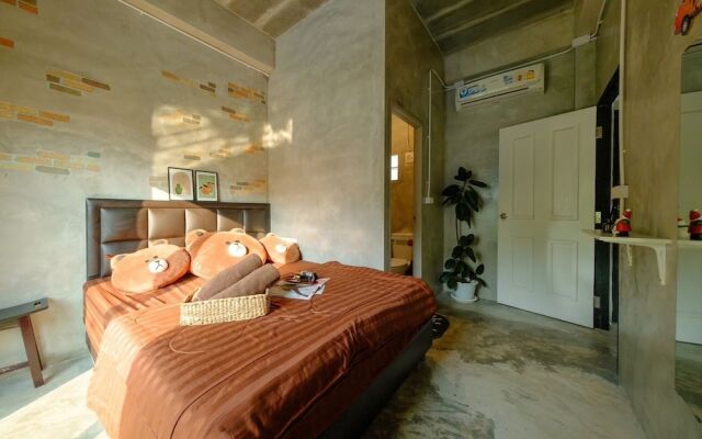 Rayong Pool Villa & Camping