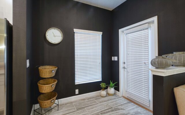 Storey Lake-4 Bedroom Townhome w/Spashpool-1613ST