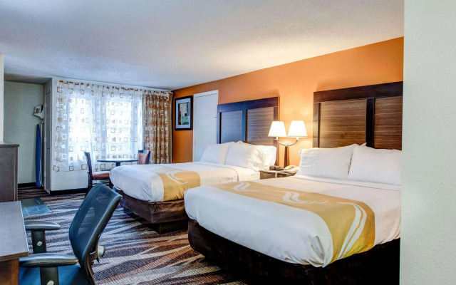 Quality Inn Creekside - Downtown Gatlinburg