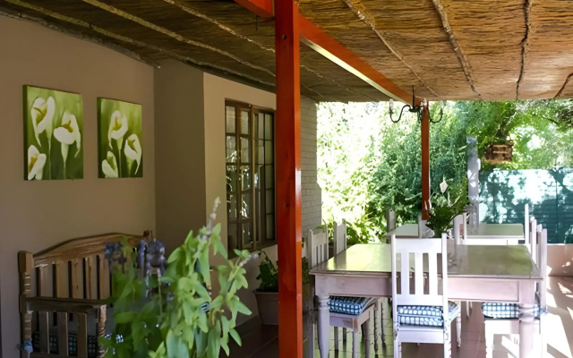 Lily Guesthouse