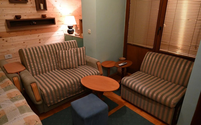 Luccia Apartments- Very Central Cozy Condo