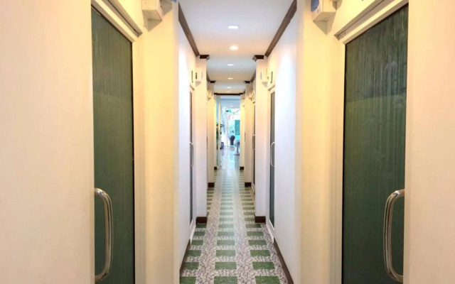 Sea Breeze Resort