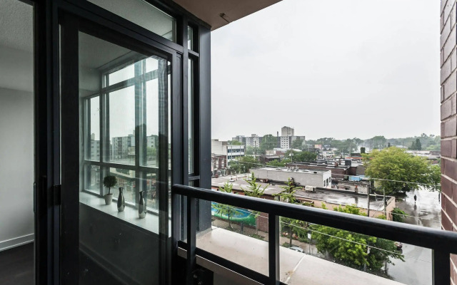 LifeSuites Lakeside Mimico