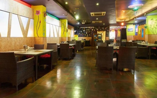 Vits By Spree Hotels Le Pebble